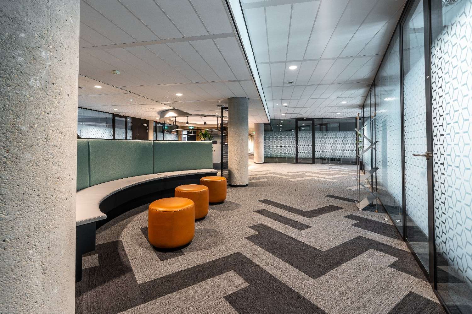 beautiful-shot-modern-style-open-space-office-interior