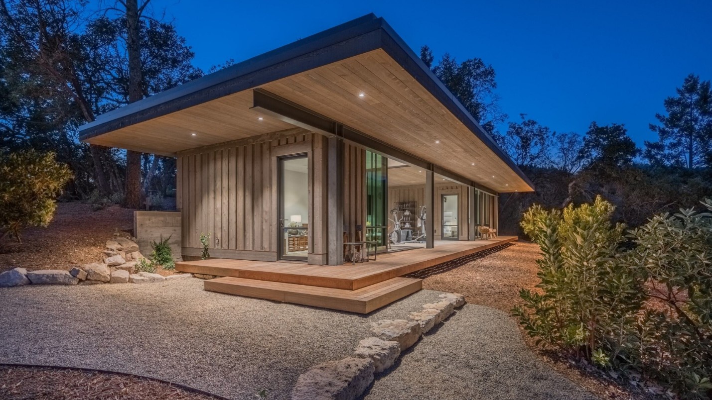 A luxury home in Napa with modern, advanced AV installations.
